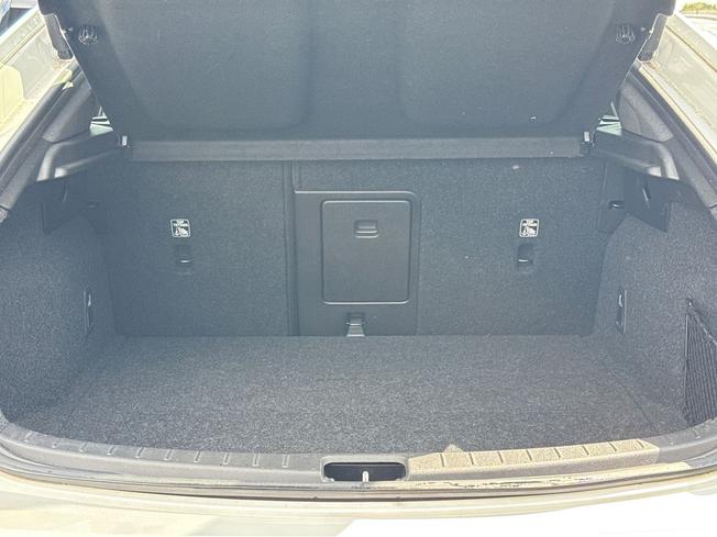 POLESTAR Polestar 2 Photo 41