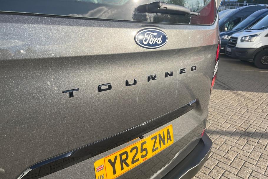 Used Ford TOURNEO CUSTOM 19