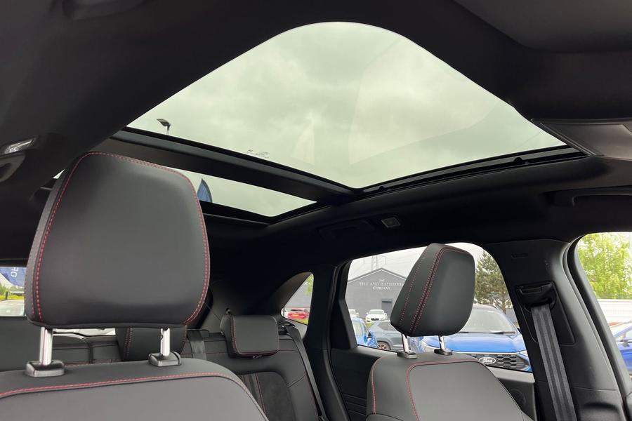 Ford Kuga Photo autoimg-3749b5a5f02d6723724be0367b7928a38812d9cf.jpg
