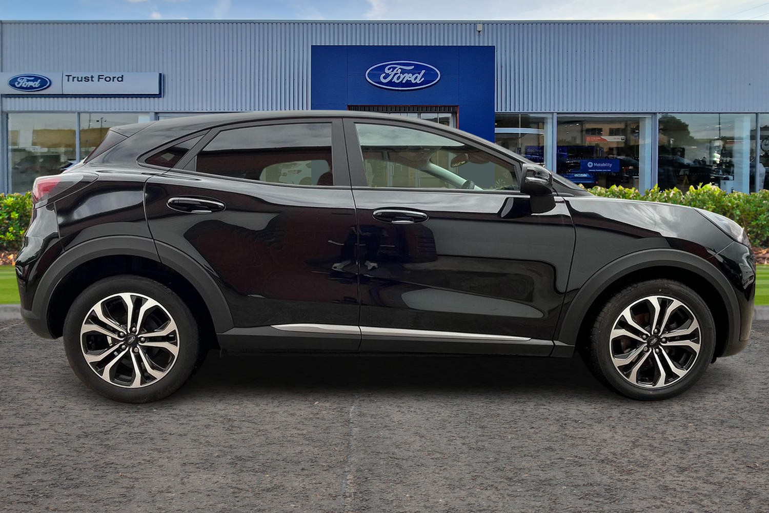 Ford PUMA Photo 2