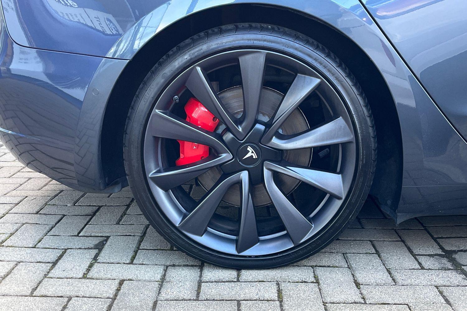 TESLA MODEL 3 Photo 7