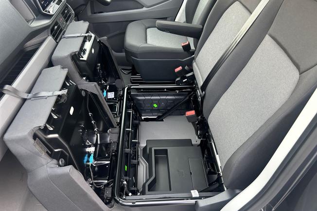 VOLKSWAGEN Crafter Photo 36