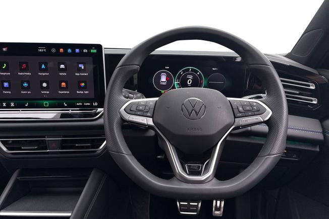 VOLKSWAGEN Tiguan Photo 11