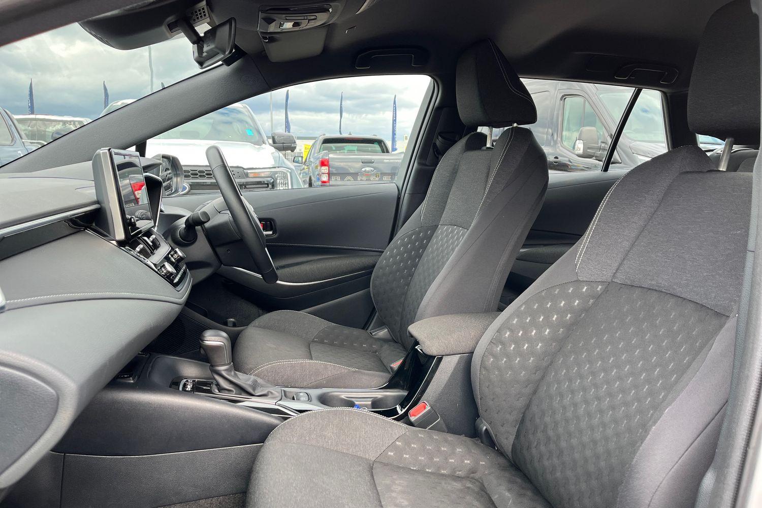 Suzuki Swace Photo 18