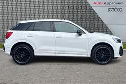 AUDI Q2 Photo 4