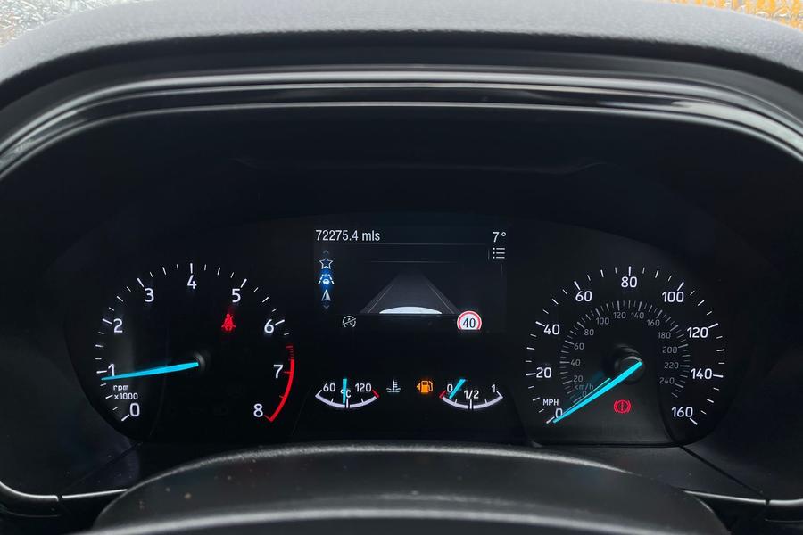 Ford FOCUS Photo autoimg-37625d05639284538bf194c5548e8362482e479a.jpg