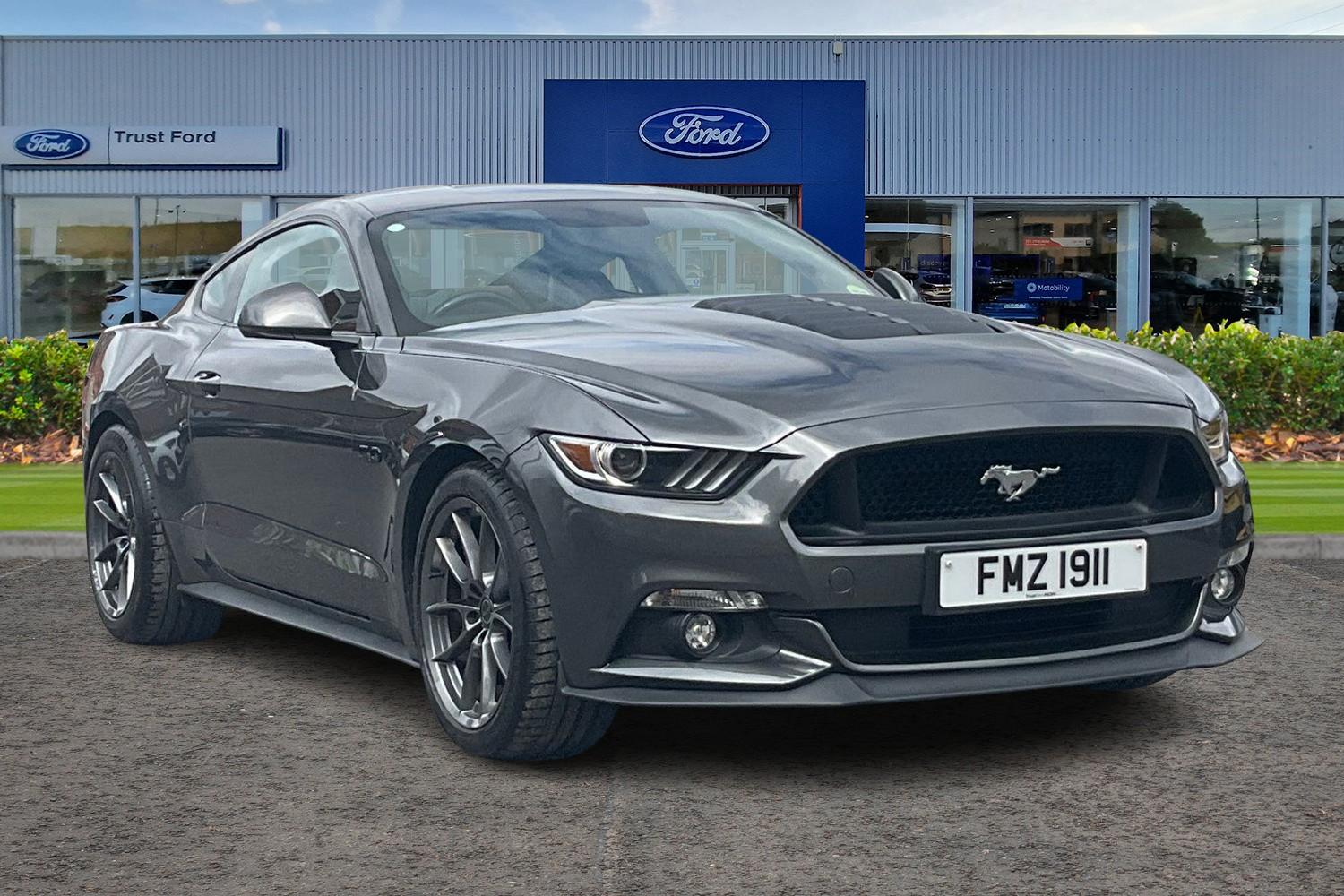 Ford MUSTANG Photo 0