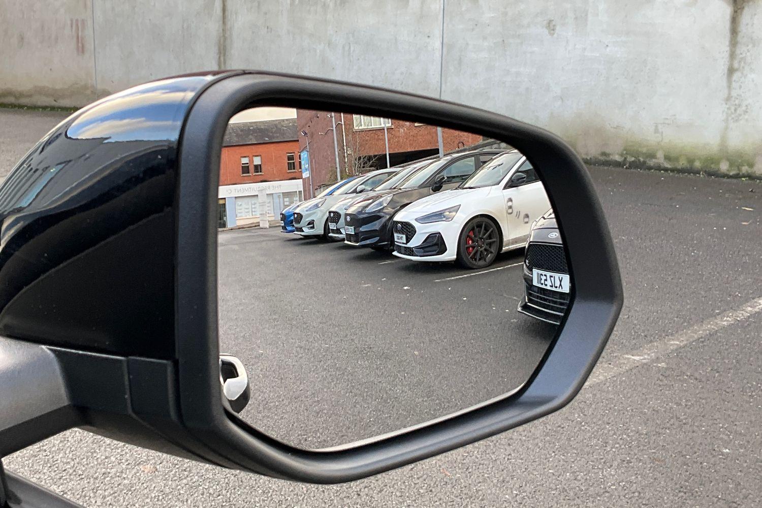 Ford Explorer Photo 33