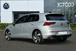 VOLKSWAGEN Golf Photo 3