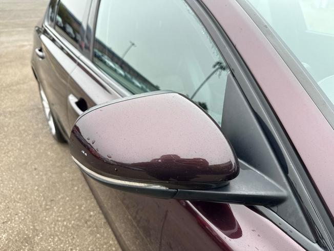 Jaguar XF Photo 20