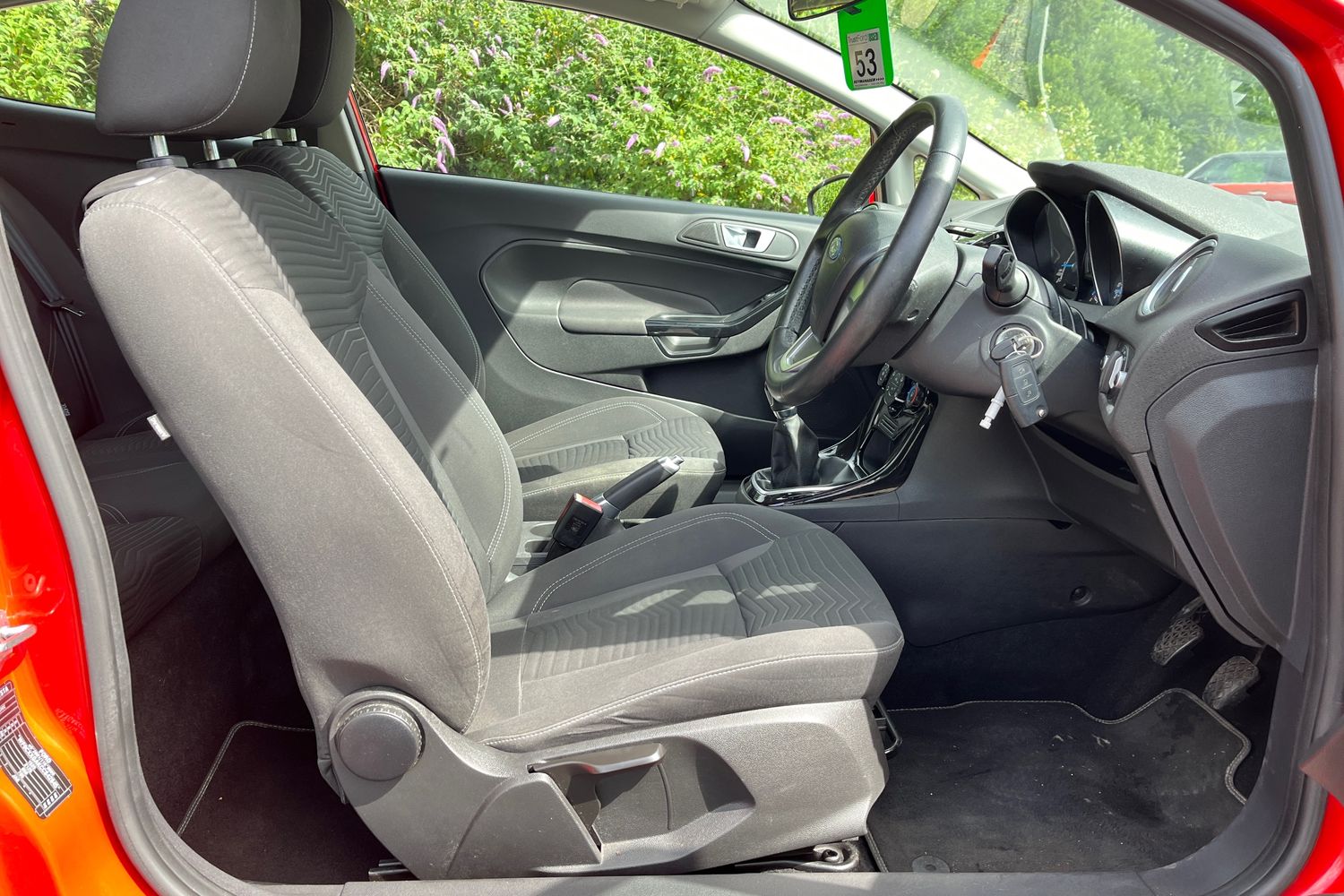 Ford FIESTA Photo 37