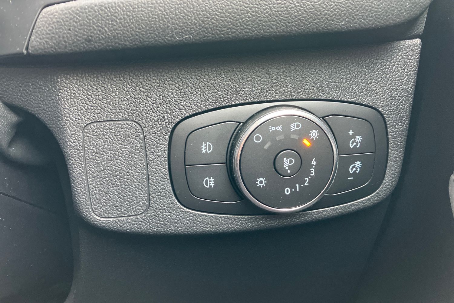 Ford FOCUS Photo 22