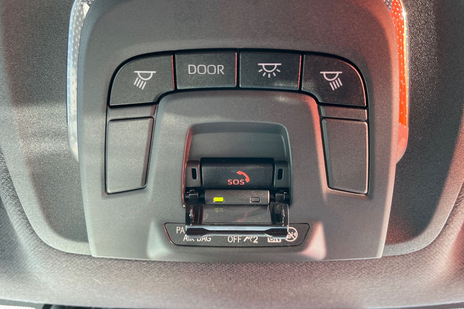 Suzuki Swace Photo 36