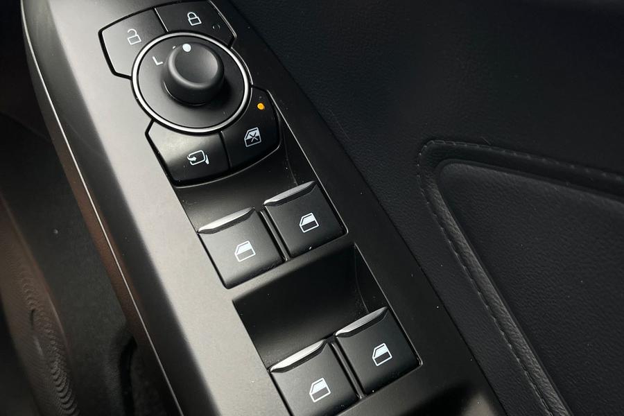 Ford Focus Photo autoimg-37780ef79bdc1cbcf24ffdc6b648be319ec5fa60.jpg