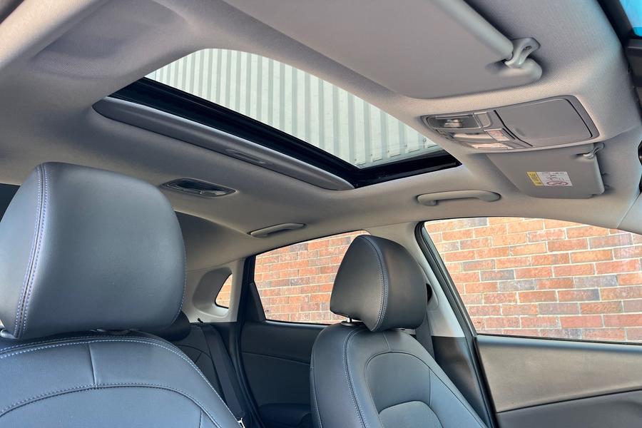 Hyundai KONA Photo autoimg-3779badb3138bd2a461aa272ae08cd4273a29698.jpg