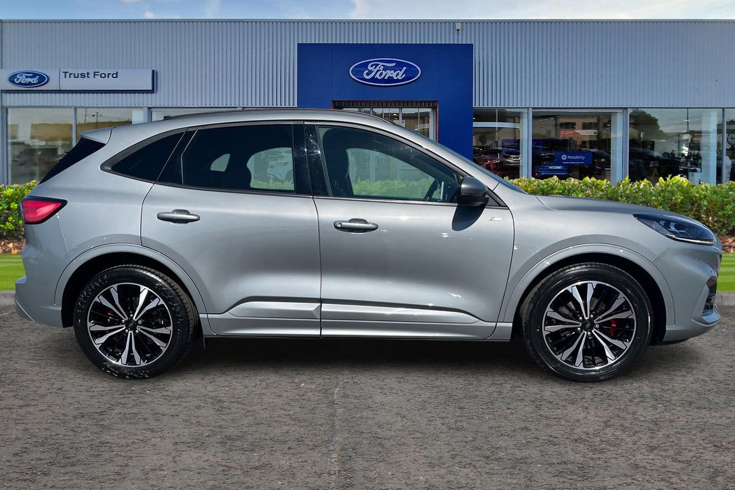 Ford Kuga Photo 2