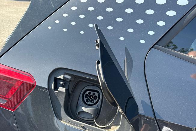 VOLKSWAGEN ID.3 Photo 41