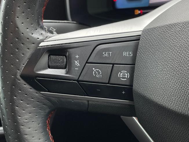 SEAT Leon Photo 16