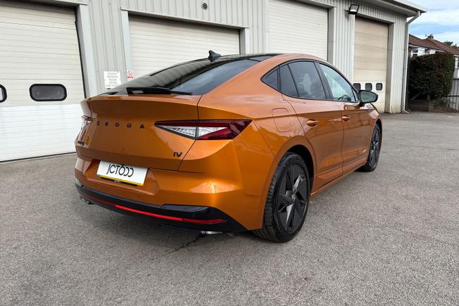 ŠKODA Enyaq Photo 22