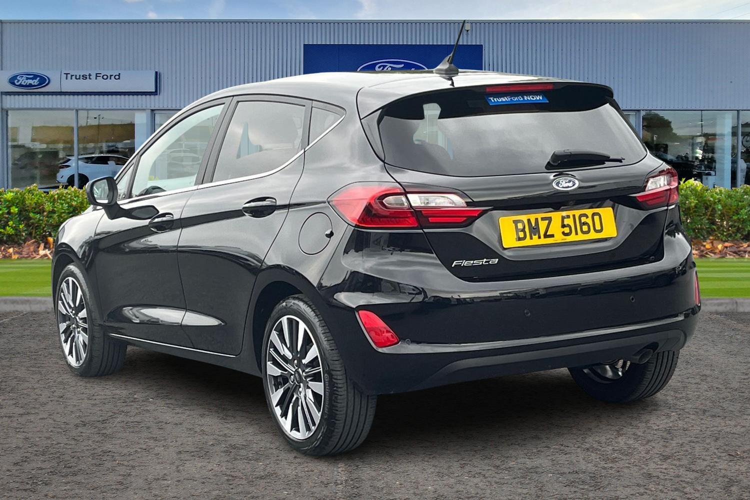 Ford FIESTA Photo 1