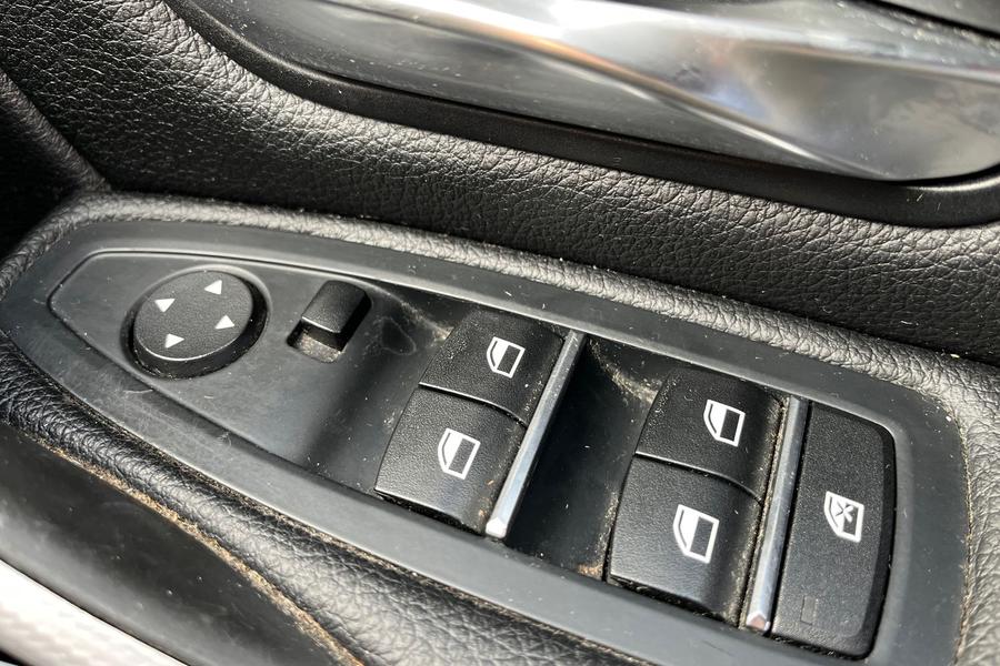 BMW 3 Series Photo autoimg-3788a3c684b937fa53de5827e1b59cc2d7d36fd3.jpg