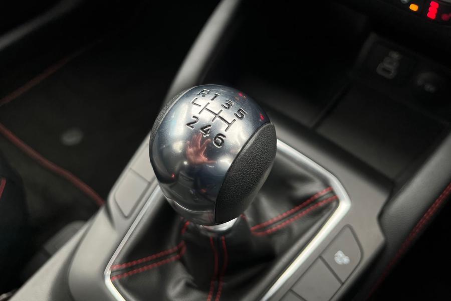 Ford Kuga Photo autoimg-378d643a9eb0a5d0e1595259dc7d7977a9be3b3f.jpg