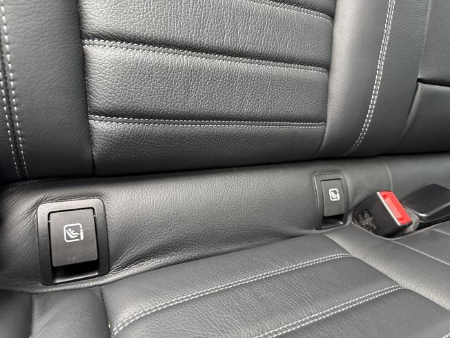 MERCEDES-BENZ Glc Photo 24