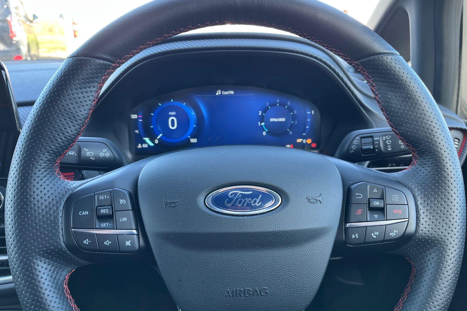 Ford FIESTA Photo 11