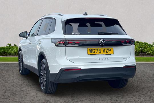 Volkswagen Tiguan Photo autoimg-3794239cc039e1694f32bead8a540461bd5462a0.jpg