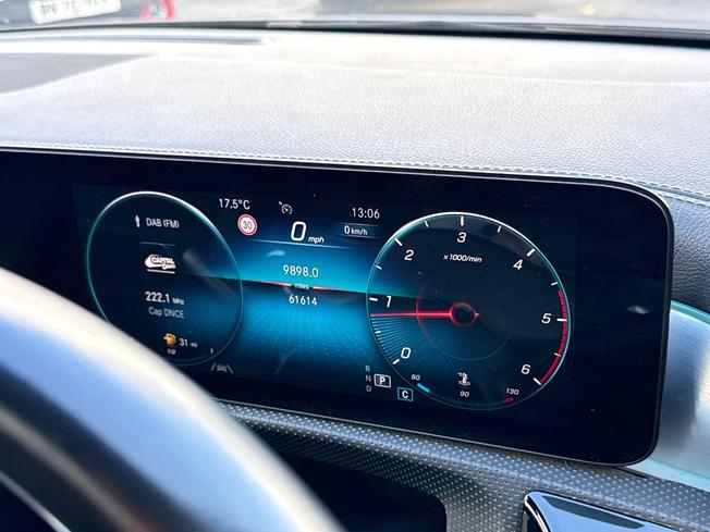 MERCEDES-BENZ A Class Photo 59