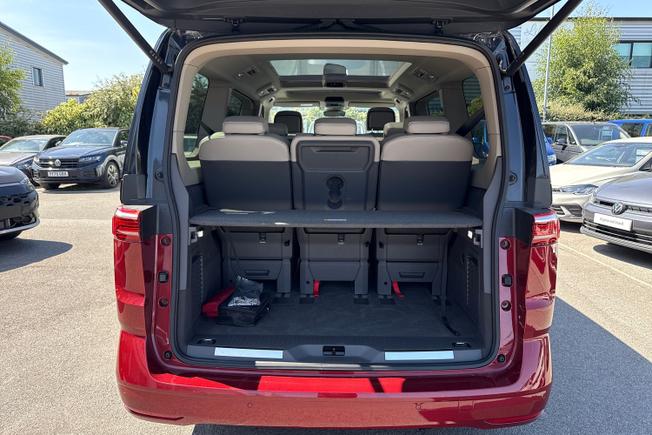 VOLKSWAGEN Multivan Photo 12