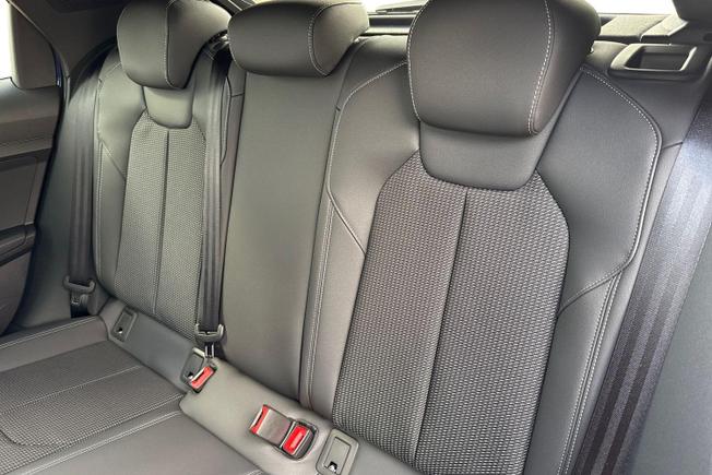 AUDI  A1 Sportback  Photo 9