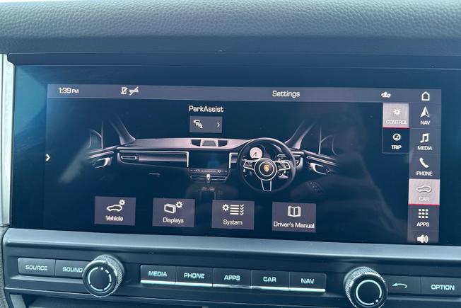 PORSCHE Macan Photo 24