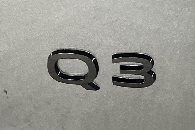 AUDI Q3 Photo 27