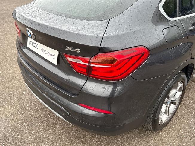 BMW X4 Photo 24