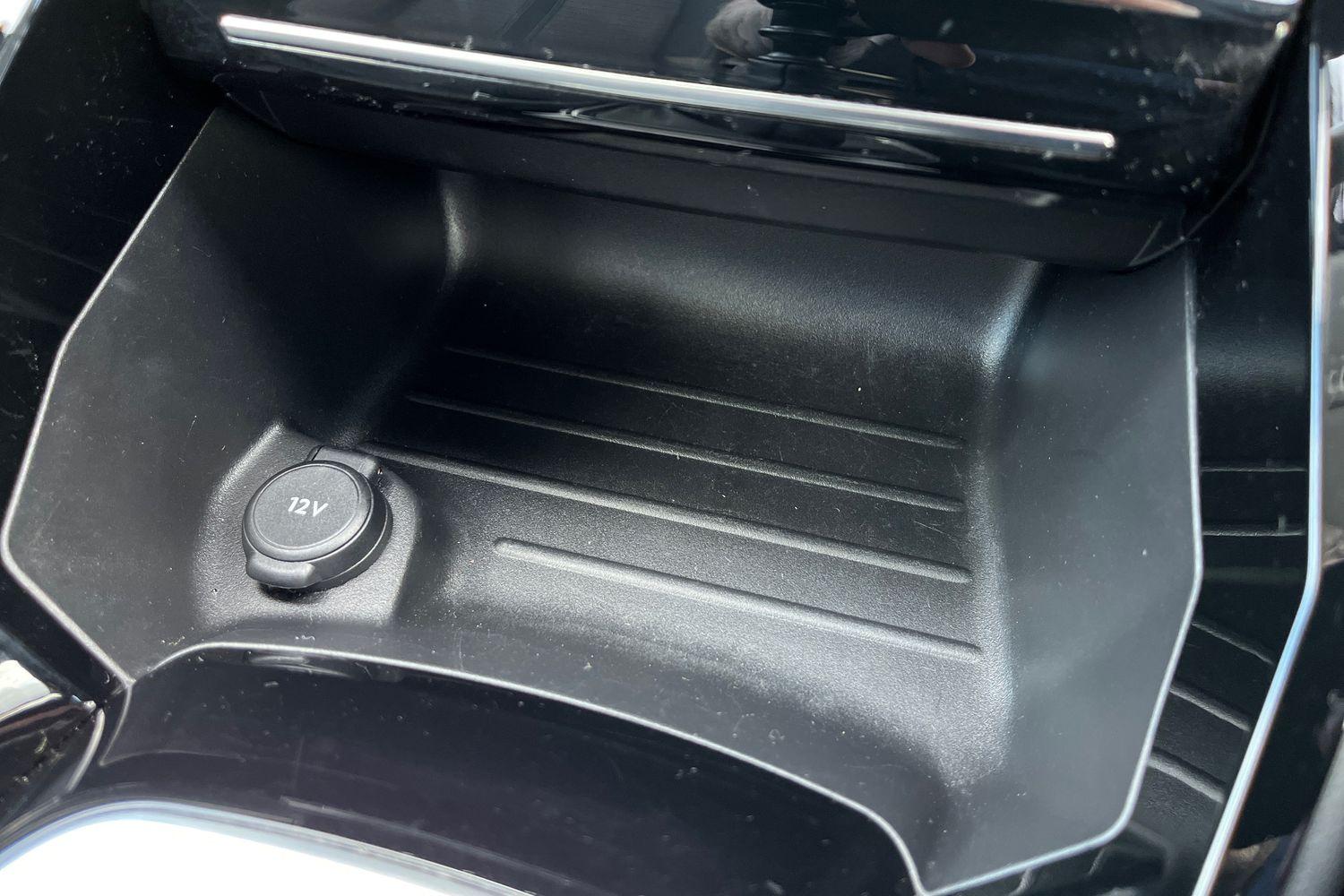 Peugeot 208 Photo 31