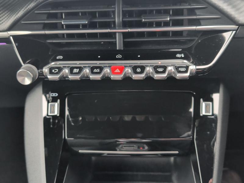 Used Peugeot 208 YT74LXX 37