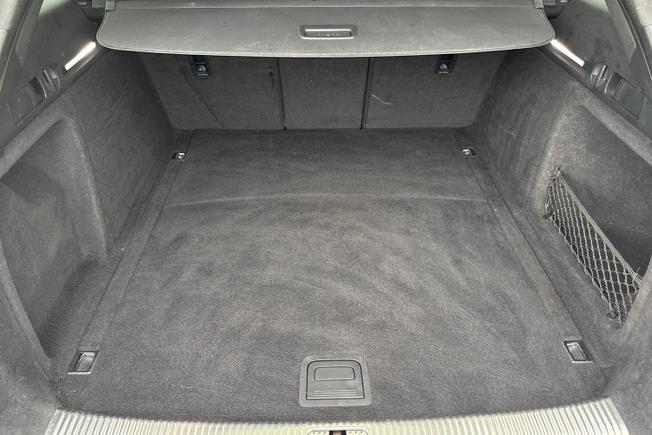 AUDI A4 Avant Photo 13