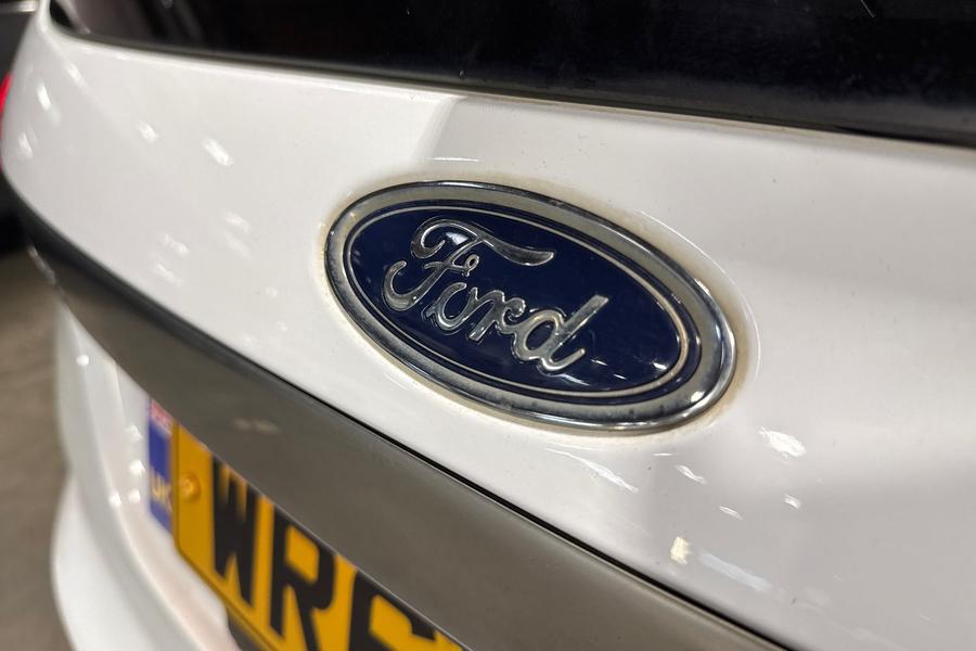 Ford S-MAX Photo autoimg-37aa4525cfaf13dd73e4f76b3d05add44e9d065a.jpg