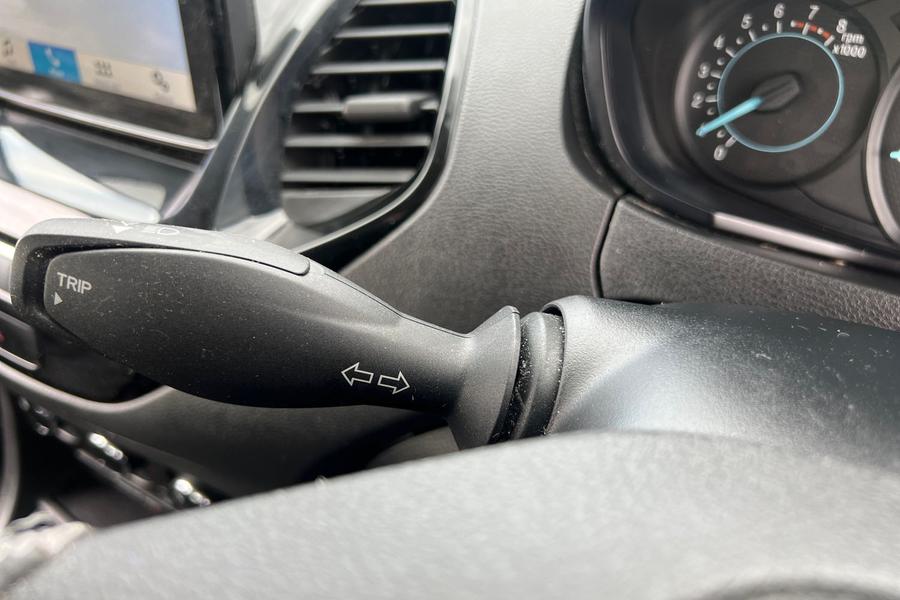 Ford KA+ Photo autoimg-37ad599395922f5f8afa9ac4ded4e43f5795bd0d.jpg