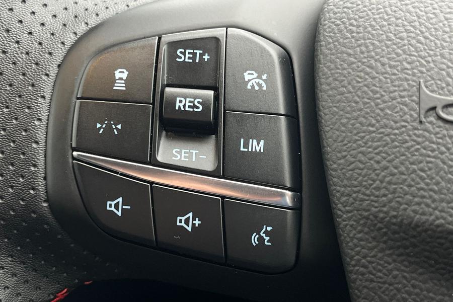 Ford KUGA Photo autoimg-37ae58241d6f442c7d84c00e6da90c4c0ceeb340.jpg