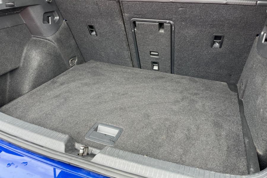Volkswagen Golf Photo autoimg-37b3f6f788648620d9173906be55d94cce679d42.jpg
