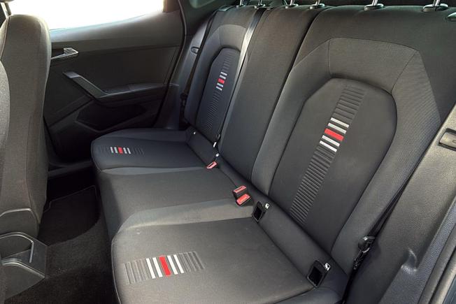 SEAT Arona Photo 9