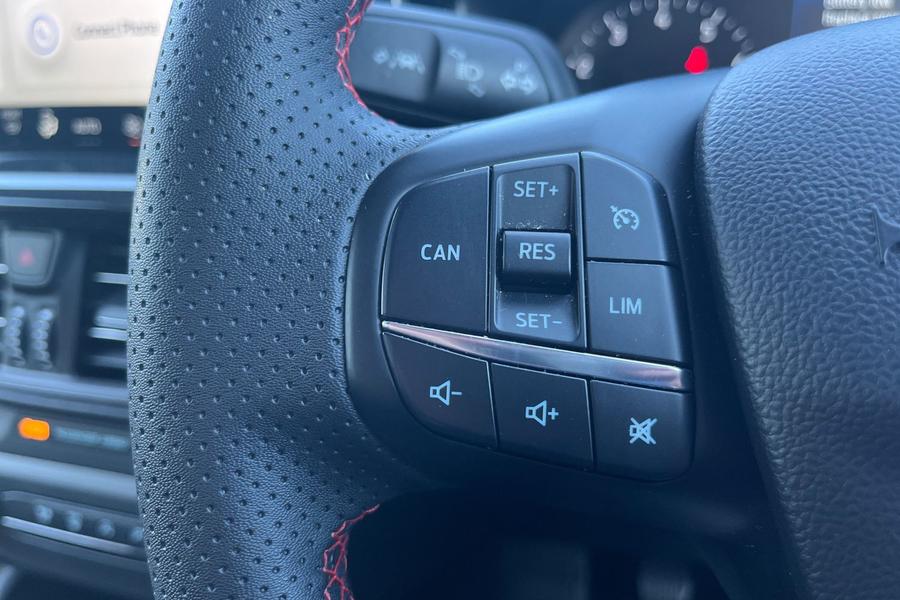 Ford FOCUS Photo autoimg-37b57d920e880536458d0c18ab48f482fe3a324f.jpg