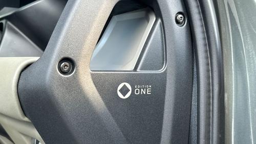 Land Rover Defender Photo autoimg-37b81e1c5eb8e07008b1f3d80ee0753d4fa2262b.jpg