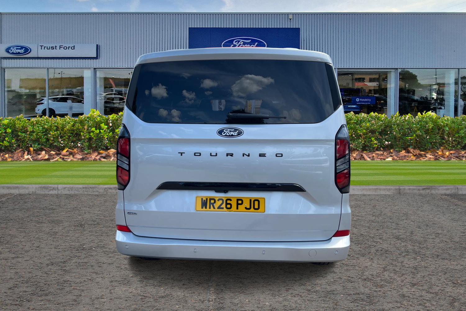 Ford TOURNEO CUSTOM Photo 12
