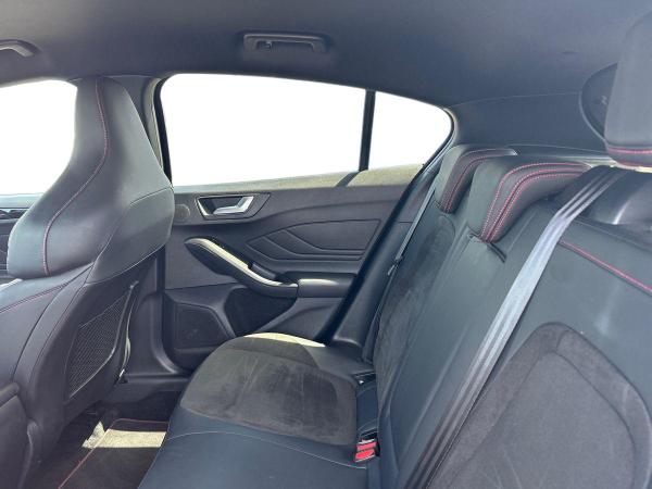 Ford Focus Photo autoimg-37bbf5b8d309e044786cc2833592fad107b355af.jpg
