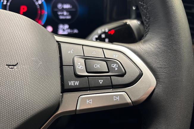 VOLKSWAGEN Tiguan Photo 17