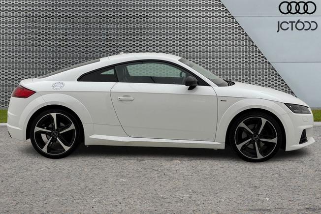 Audi TT Photo 4