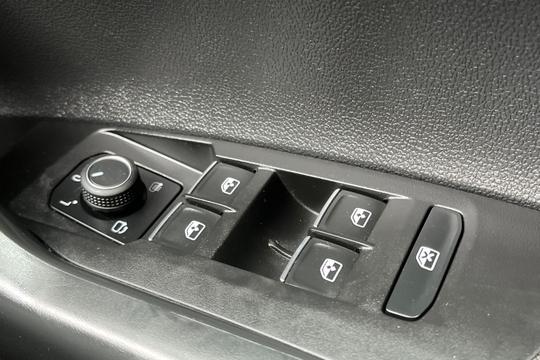 Volkswagen Polo Photo autoimg-37bd5aac195b418af2d54c7b3186c7b257195b5b.jpg